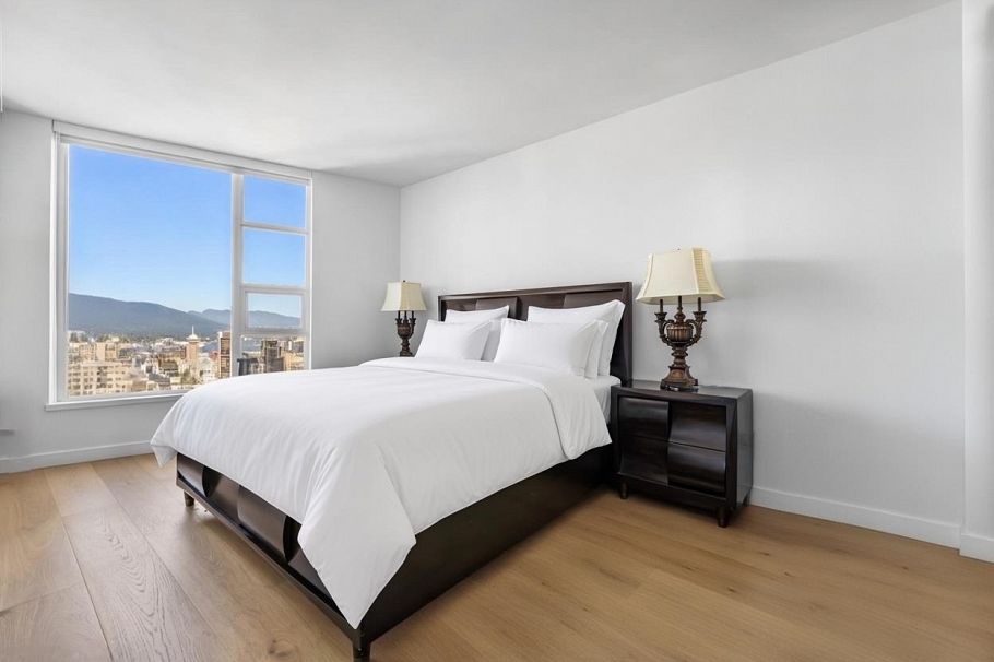 5602 1289 Hornby Street Vancouver, BC - 18