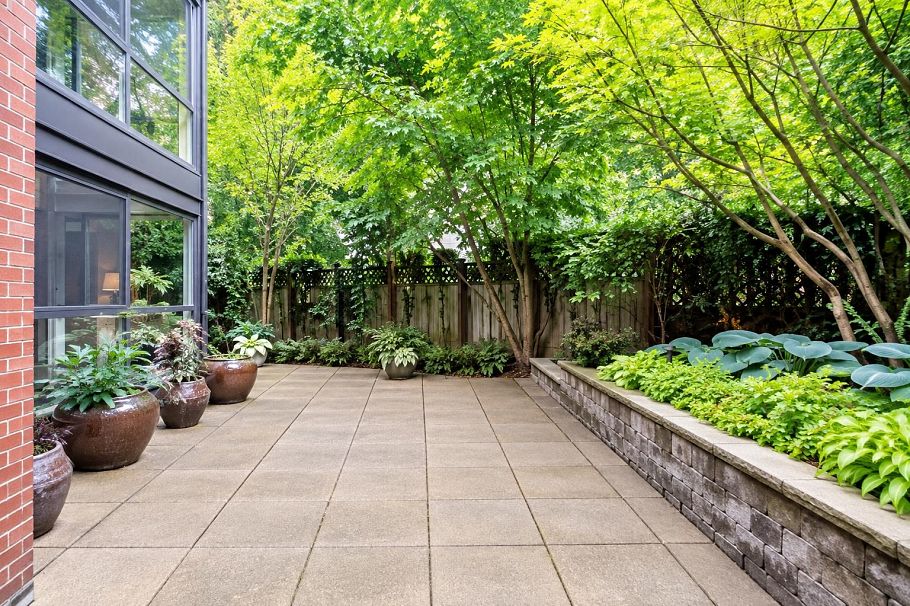 105 733 W 3rd Street North Vancouver, BC - 29