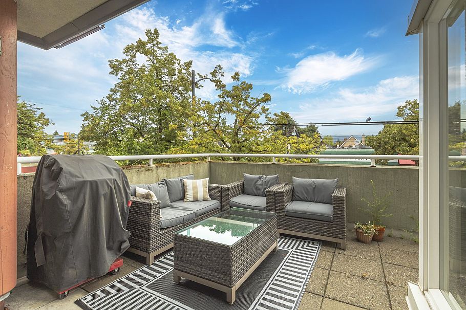 107 3280 W Broadway Vancouver, BC - 26