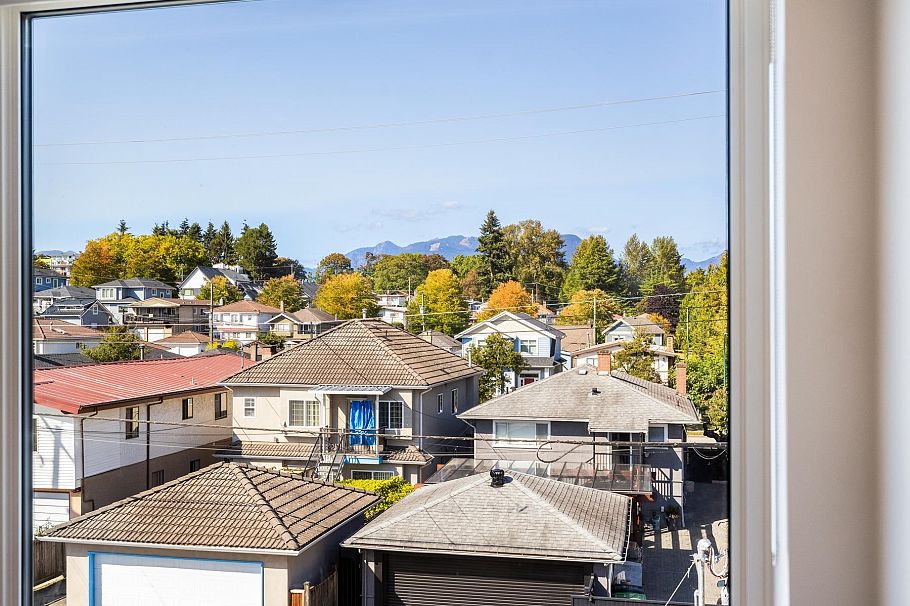 3 2995 Adanac Street Vancouver, BC - 20