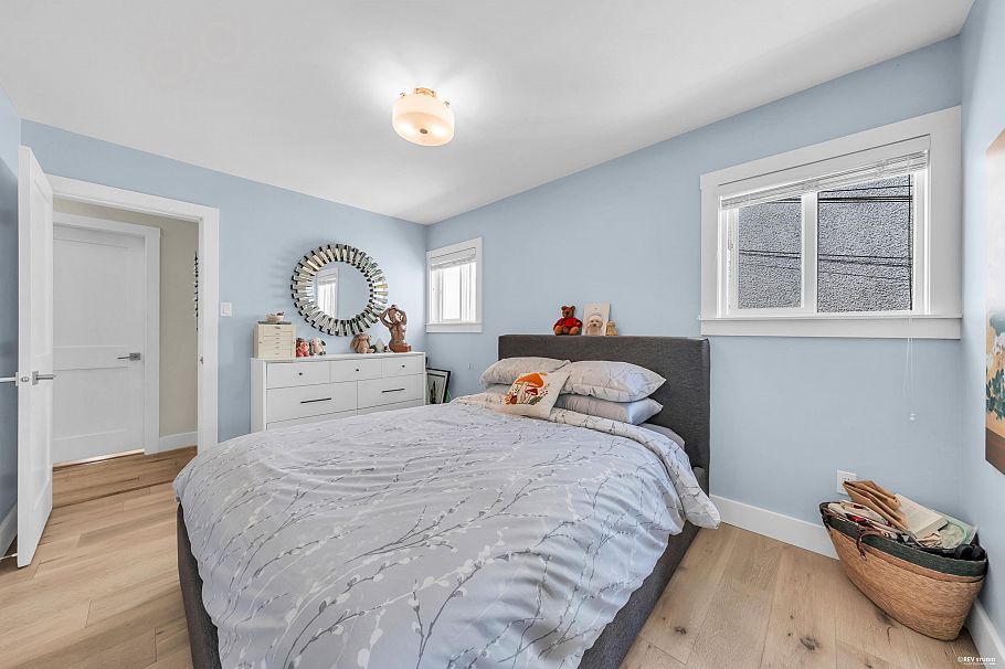 3335 Church Street Vancouver, BC - 16