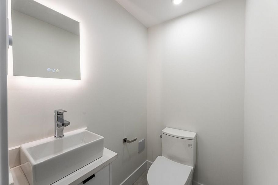 531 Greenway Avenue North Vancouver, BC - 38