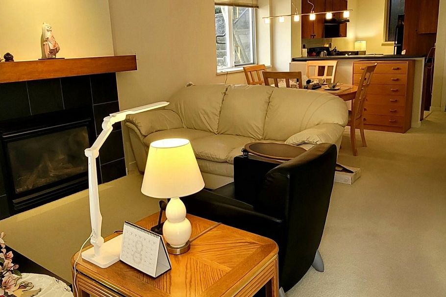 3238 E 54th Avenue Vancouver, BC - 2