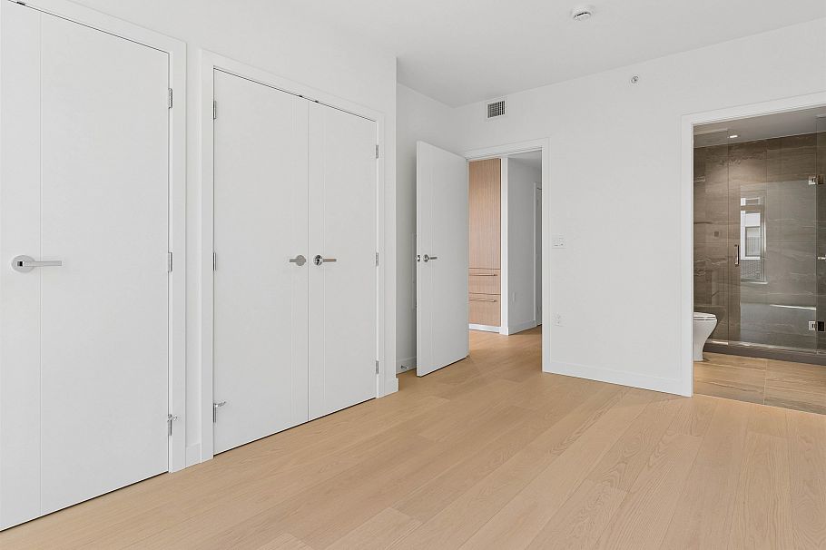 302 777 Harbour Way North Vancouver, BC - 6
