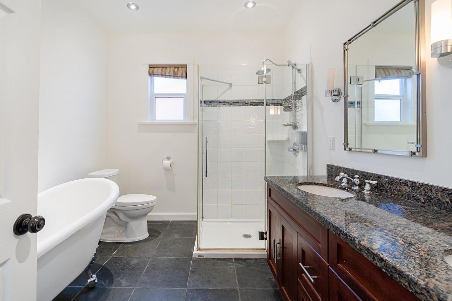 454 E 28th Avenue Vancouver, BC - 19