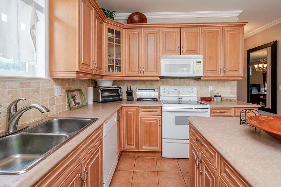 1546 E 2nd Avenue Vancouver, BC - 19