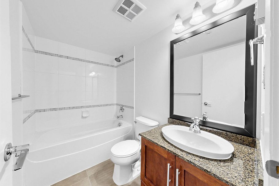 210 670 W 6th Avenue Vancouver, BC - 16