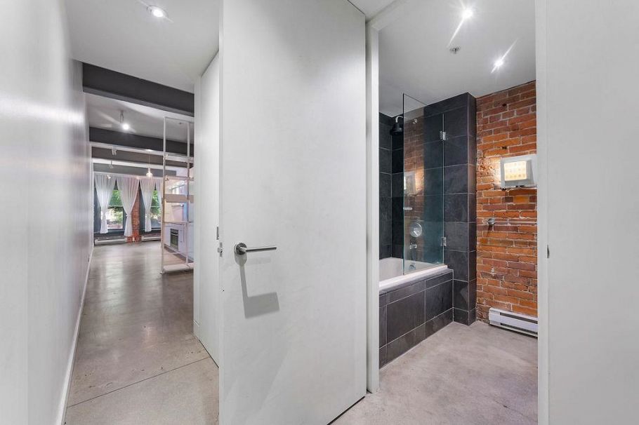 306 53 W Hastings Street Vancouver, BC - 13