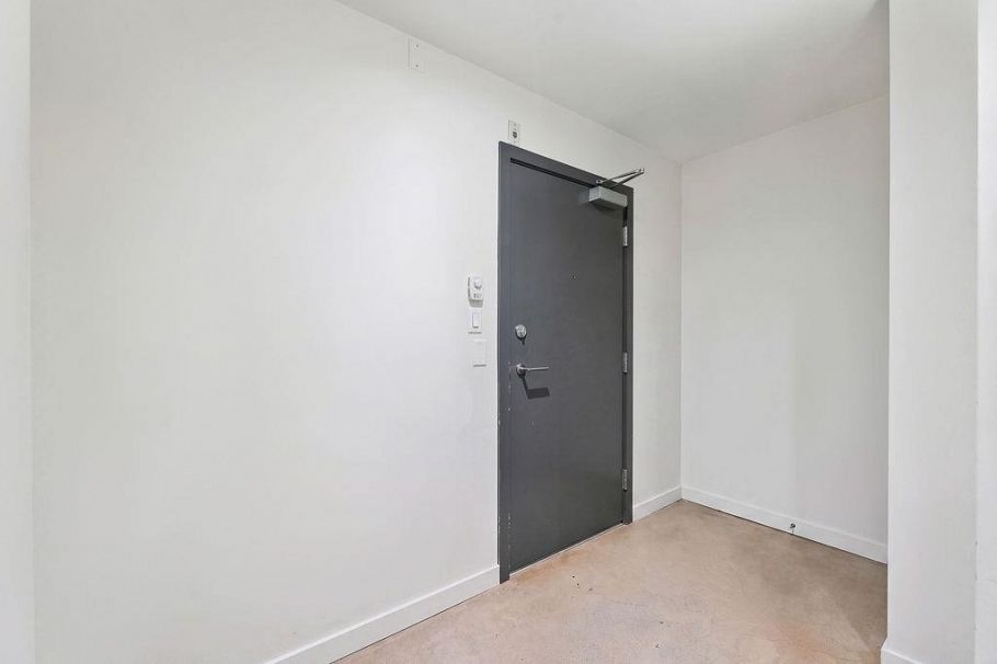 306 53 W Hastings Street Vancouver, BC - 23