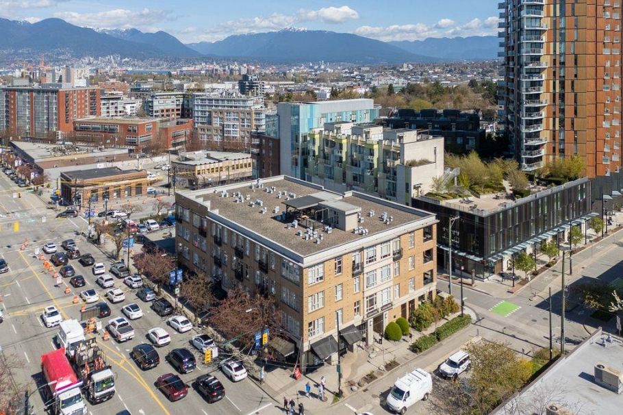 208 205 E 10th Avenue Vancouver, BC - 1