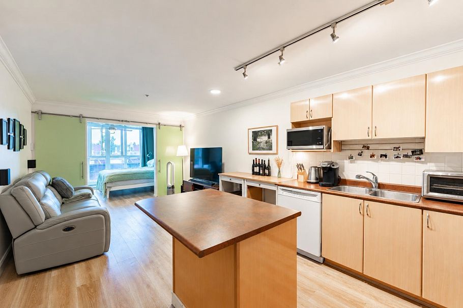406 5629 Dunbar Street Vancouver, BC - 11