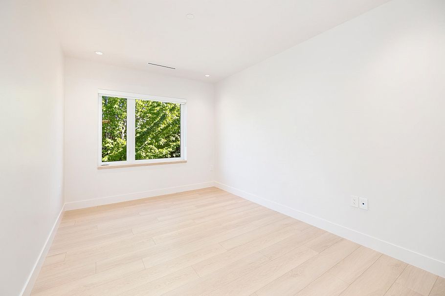3 2995 Adanac Street Vancouver, BC - 17