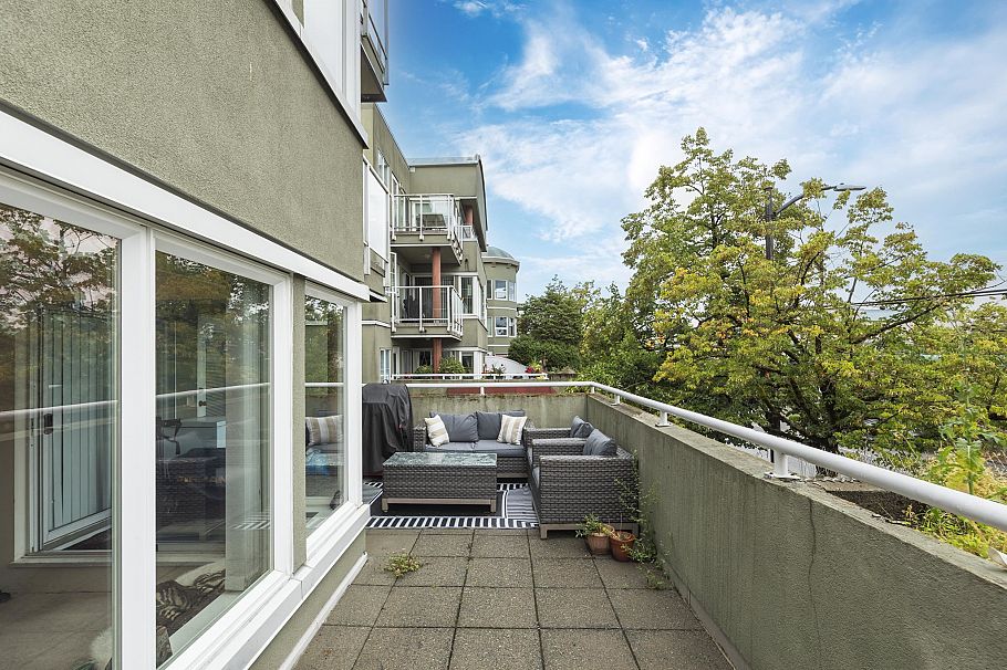 107 3280 W Broadway Vancouver, BC - 31