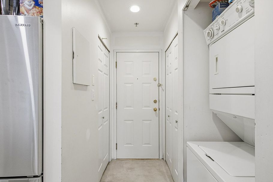 107 3280 W Broadway Vancouver, BC - 22