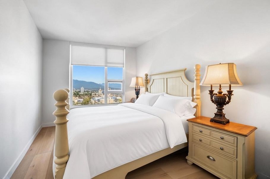 5602 1289 Hornby Street Vancouver, BC - 23