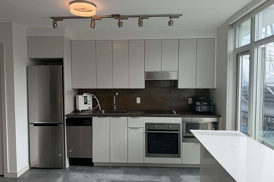 1606 161 W Georgia Street Vancouver, BC - 4