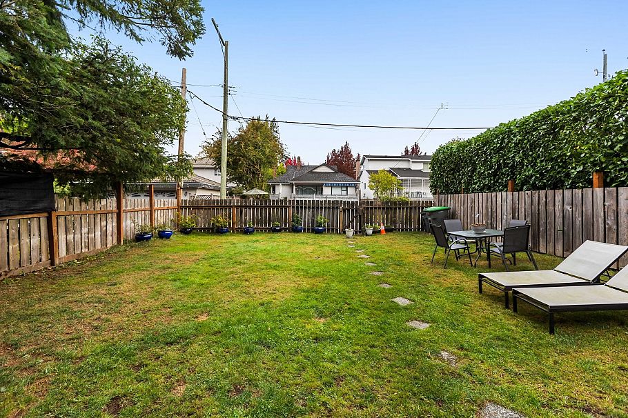 3883 W 20th Avenue Vancouver, BC - 5