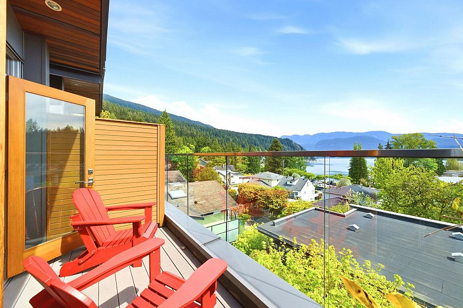2222 Caledonia Avenue North Vancouver, BC - 25