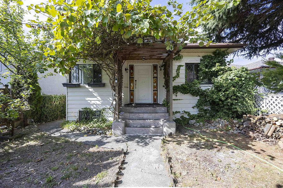 4605 Rupert Street Vancouver, BC - 14