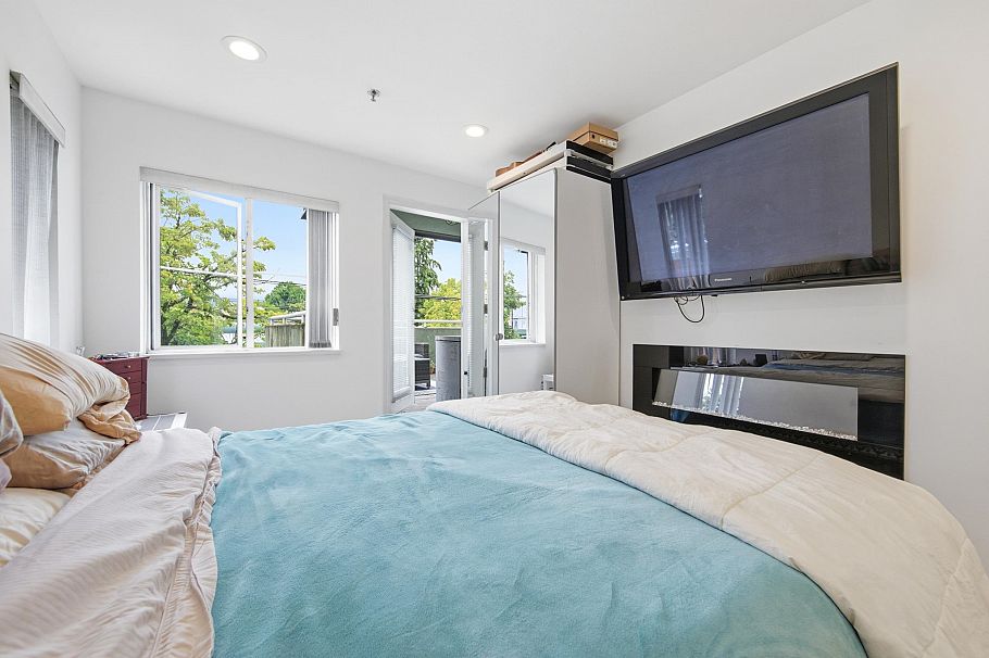 107 3280 W Broadway Vancouver, BC - 15