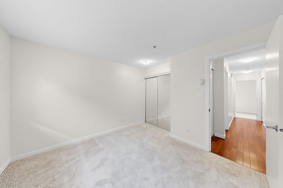 210 670 W 6th Avenue Vancouver, BC - 11