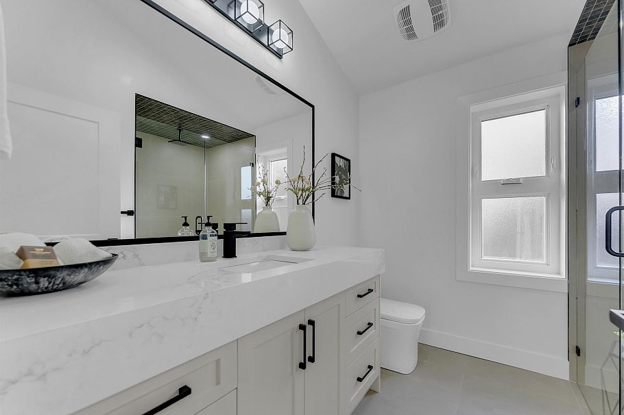 1 2888 E 6th Avenue Vancouver, BC - 39