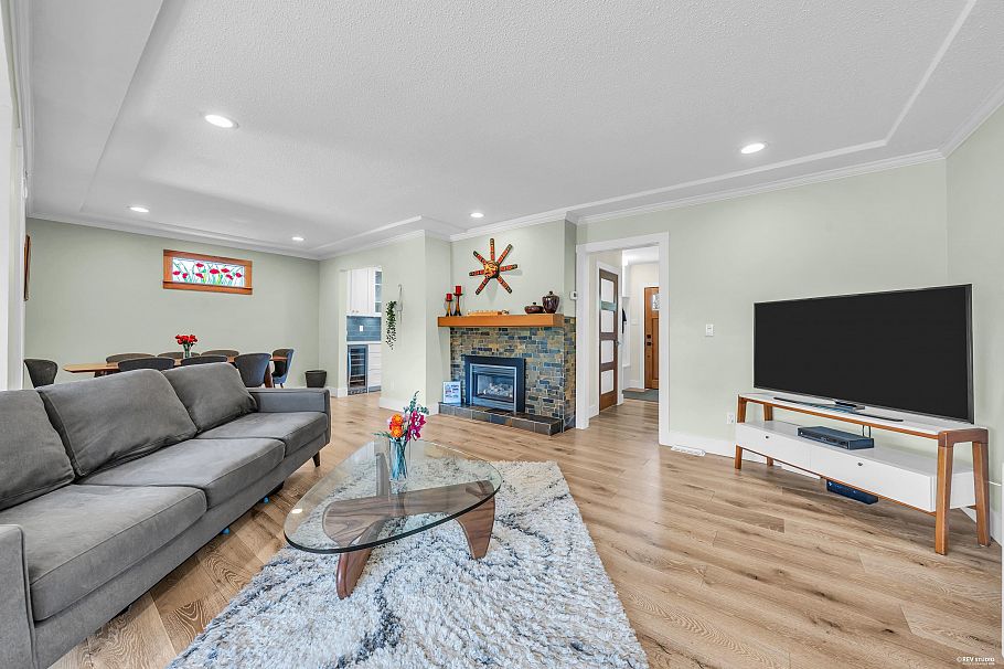3335 Church Street Vancouver, BC - 6