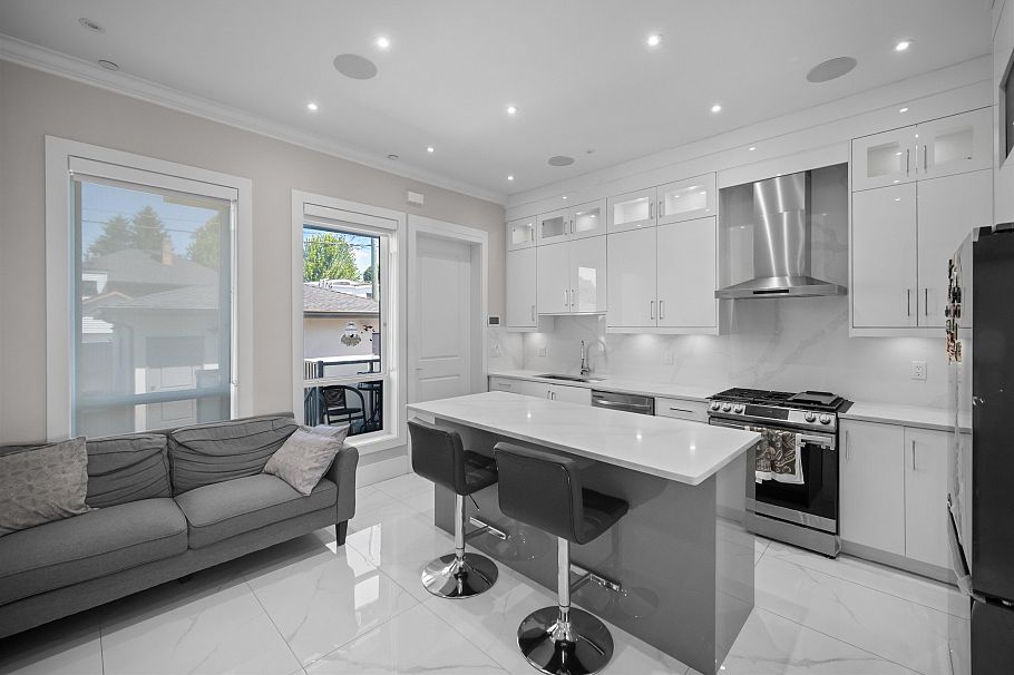 1475 E 55th Avenue Vancouver, BC - 17