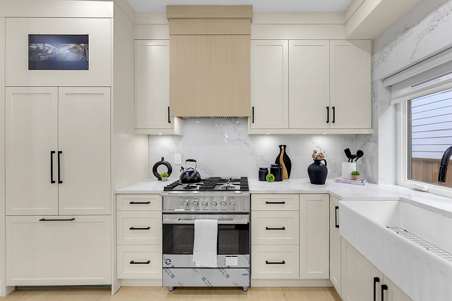 1 2888 E 6th Avenue Vancouver, BC - 12
