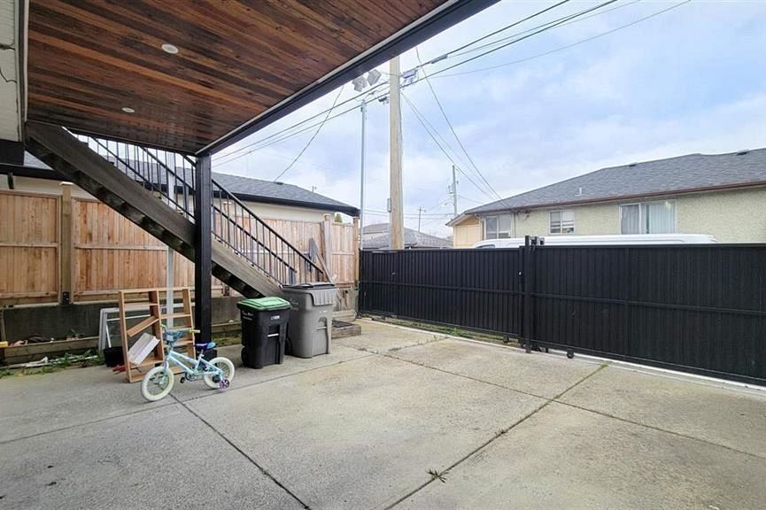 7480 Main Street Vancouver, BC - 19
