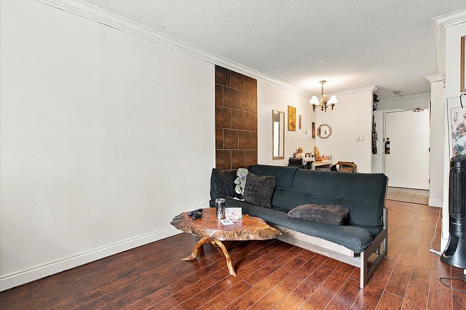107 830 E 7th Avenue Vancouver, BC - 4