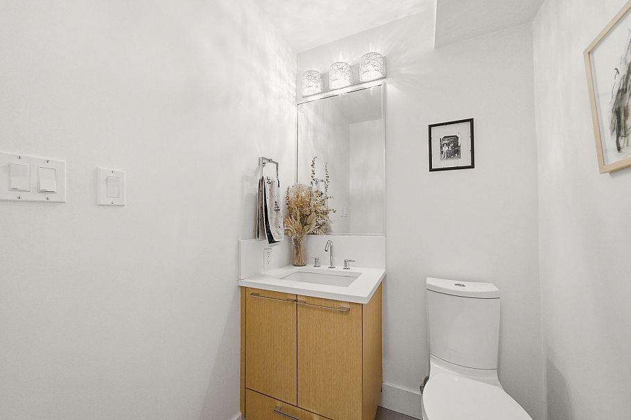 2222 Caledonia Avenue North Vancouver, BC - 15