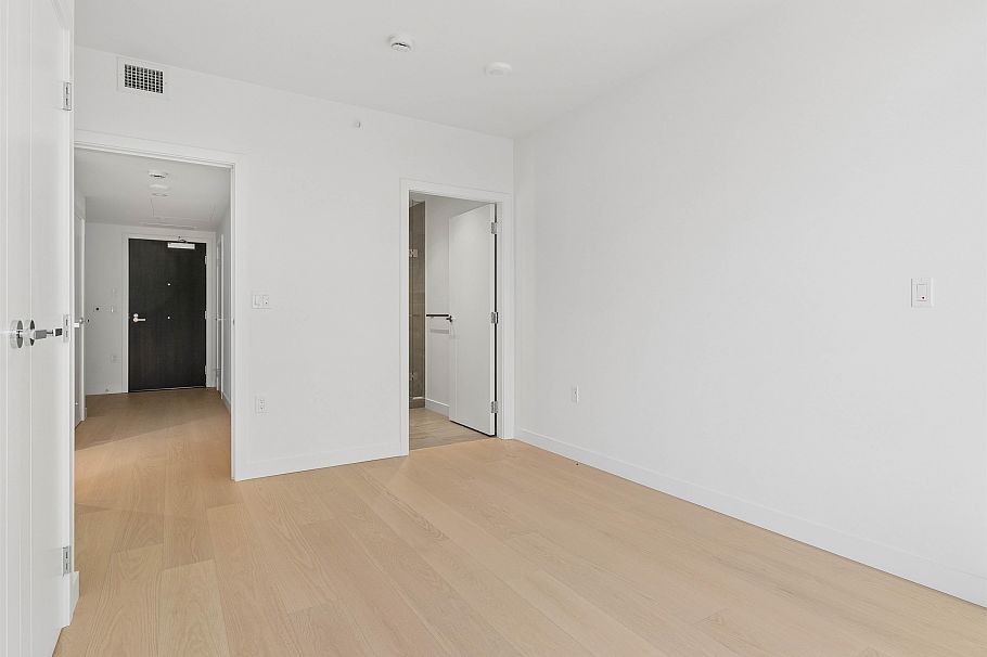 302 777 Harbour Way North Vancouver, BC - 5