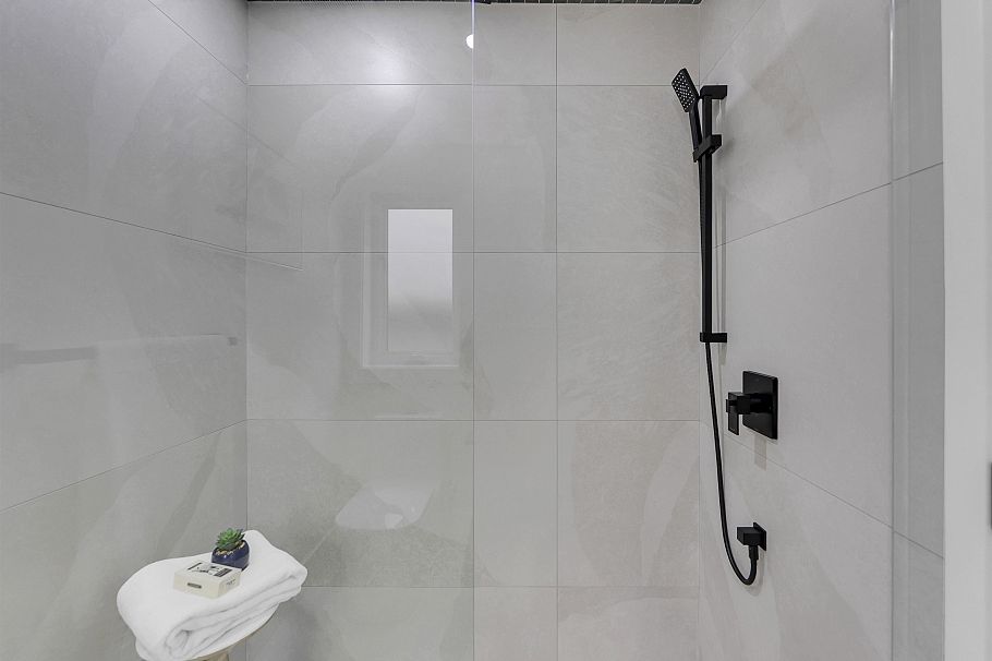 2 2888 E 6th Avenue Vancouver, BC - 26
