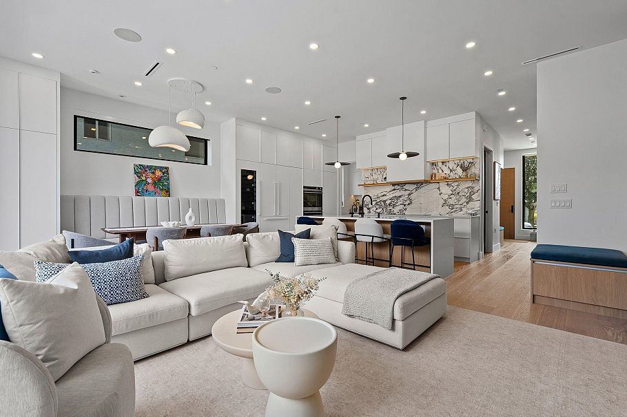 2987 W 40th Avenue Vancouver, BC - 4