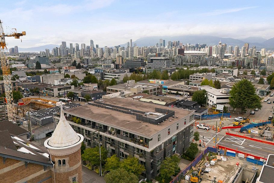 208 2511 Quebec Street Vancouver, BC - 16