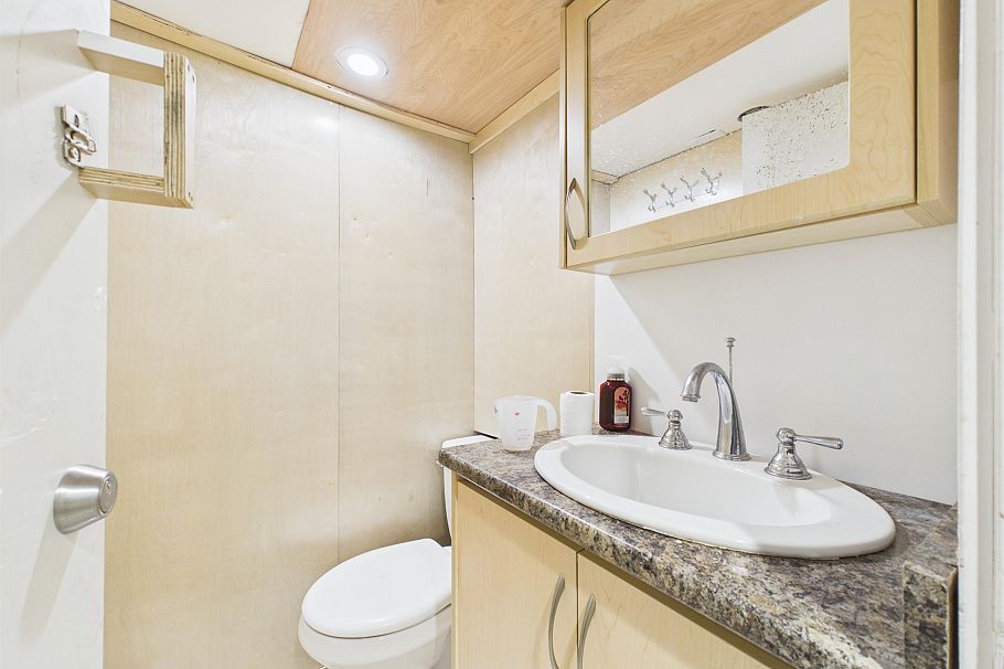 4605 Rupert Street Vancouver, BC - 18