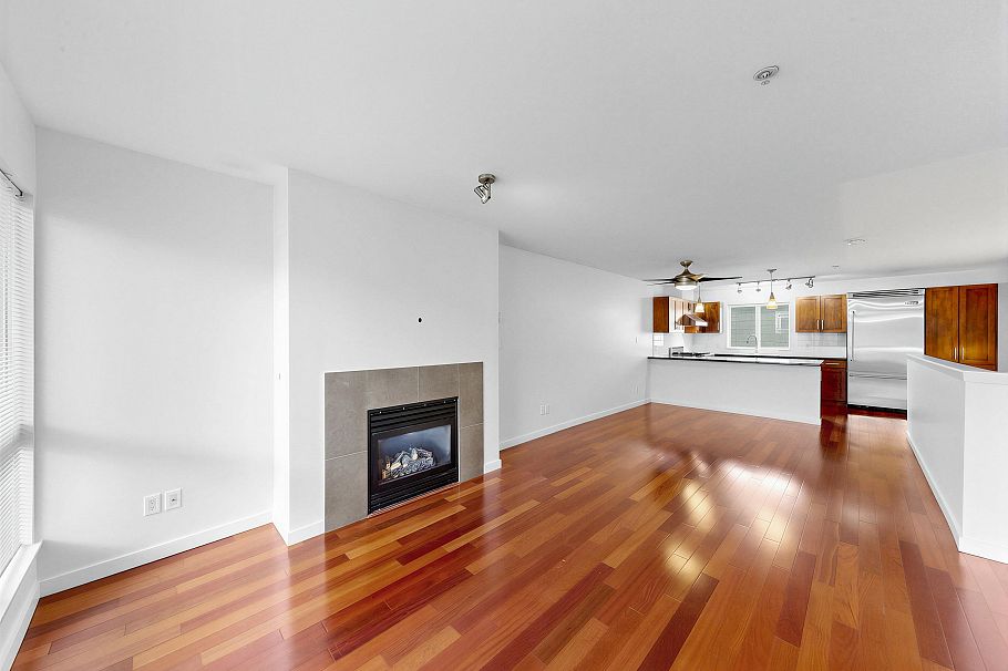 210 670 W 6th Avenue Vancouver, BC - 2