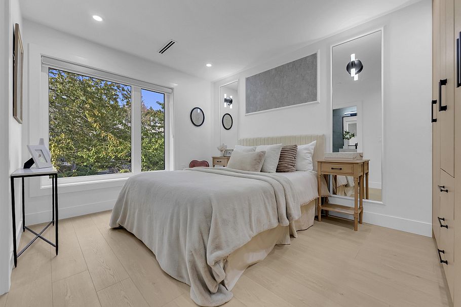 1 2888 E 6th Avenue Vancouver, BC - 17
