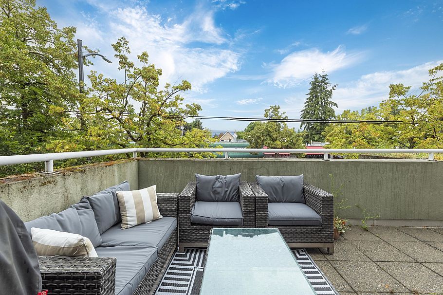 107 3280 W Broadway Vancouver, BC - 27