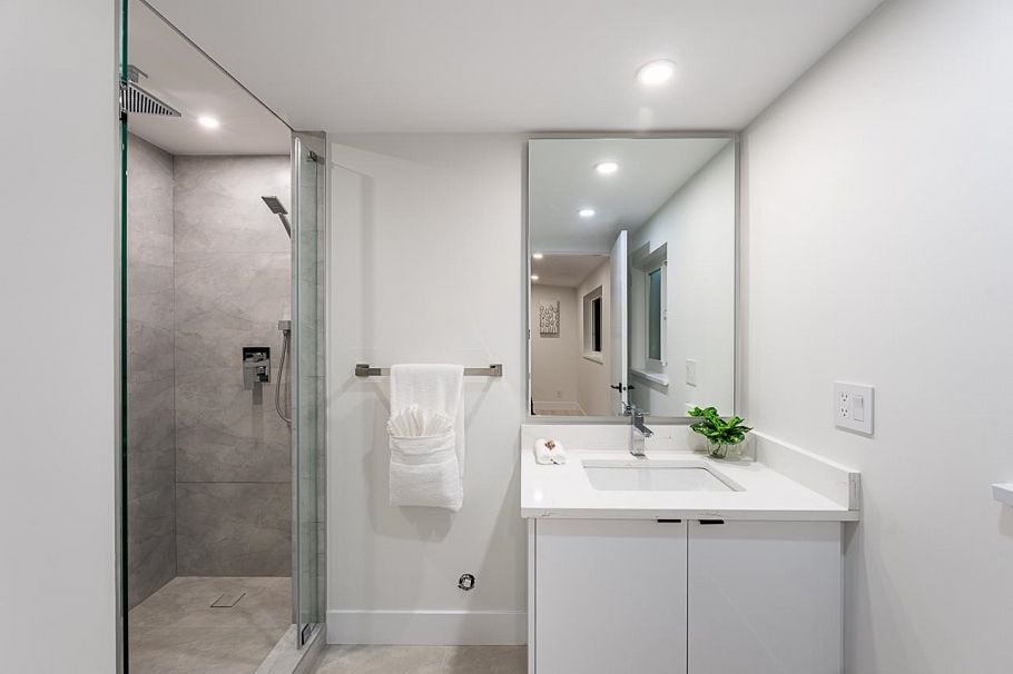 531 Greenway Avenue North Vancouver, BC - 18
