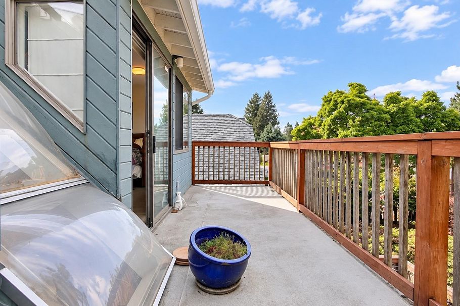 3841 W 23rd Avenue Vancouver, BC - 7