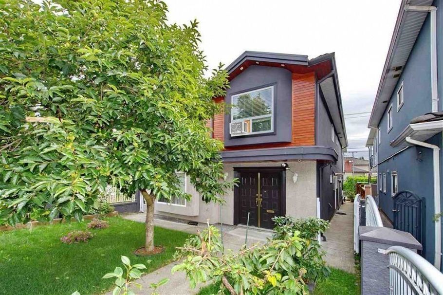 7480 Main Street Vancouver, BC - 18