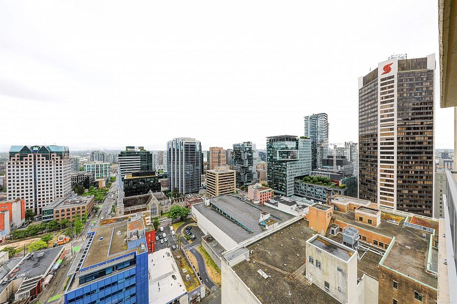 2611 610 Granville Street Vancouver, BC - 4