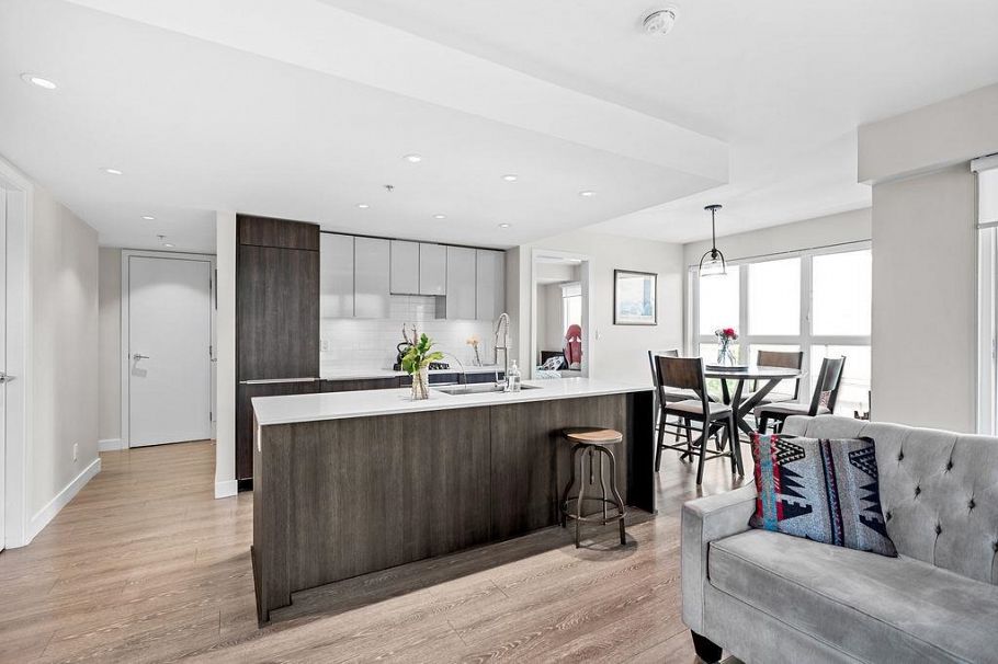324 1588 E Hastings Street Vancouver, BC - 7