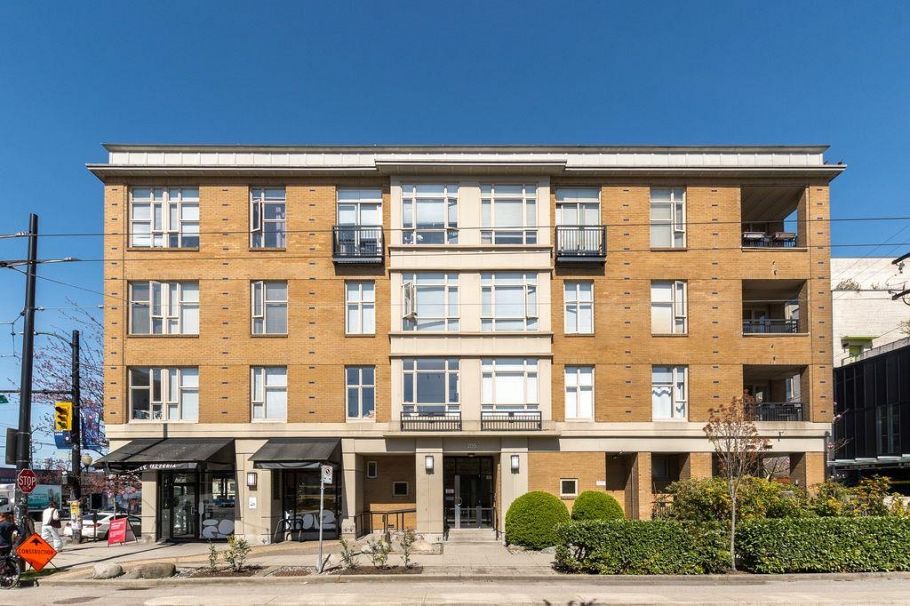 208 205 E 10th Avenue Vancouver, BC - 3