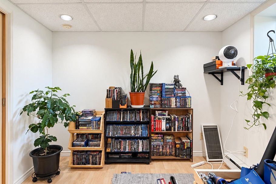 3841 W 23rd Avenue Vancouver, BC - 10