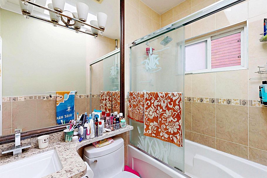 919 E 64th Avenue Vancouver, BC - 16