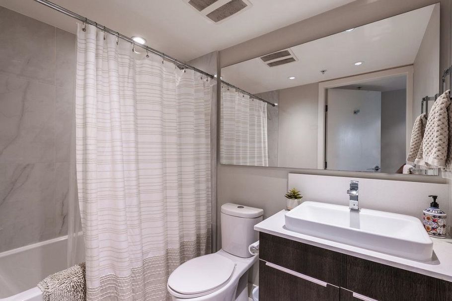 324 1588 E Hastings Street Vancouver, BC - 23