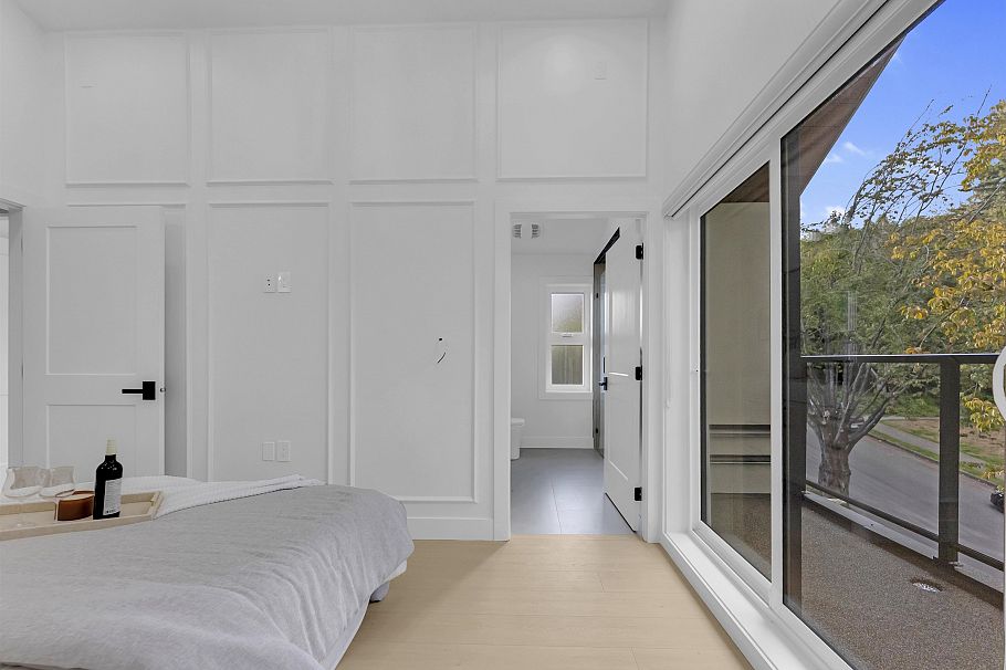 1 2888 E 6th Avenue Vancouver, BC - 40